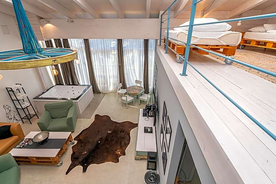 Renegade Hotel