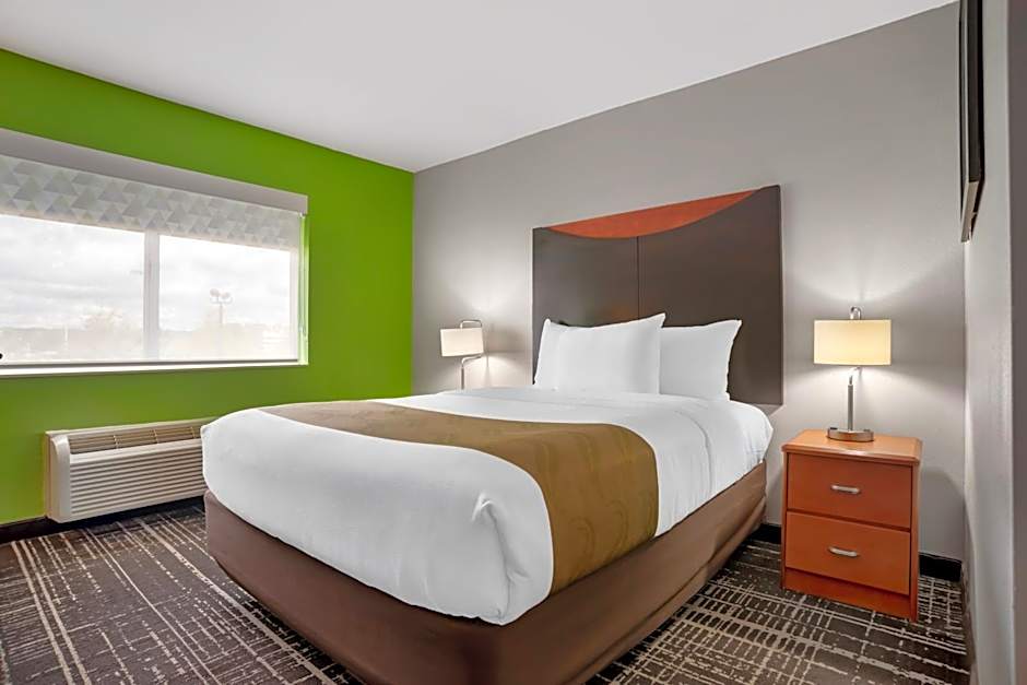 Quality Inn & Suites Birmingham - Highway 280