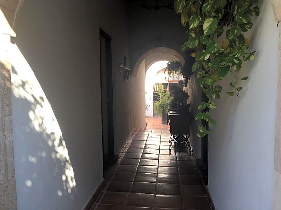 Hostal Doña Carlota Hotel