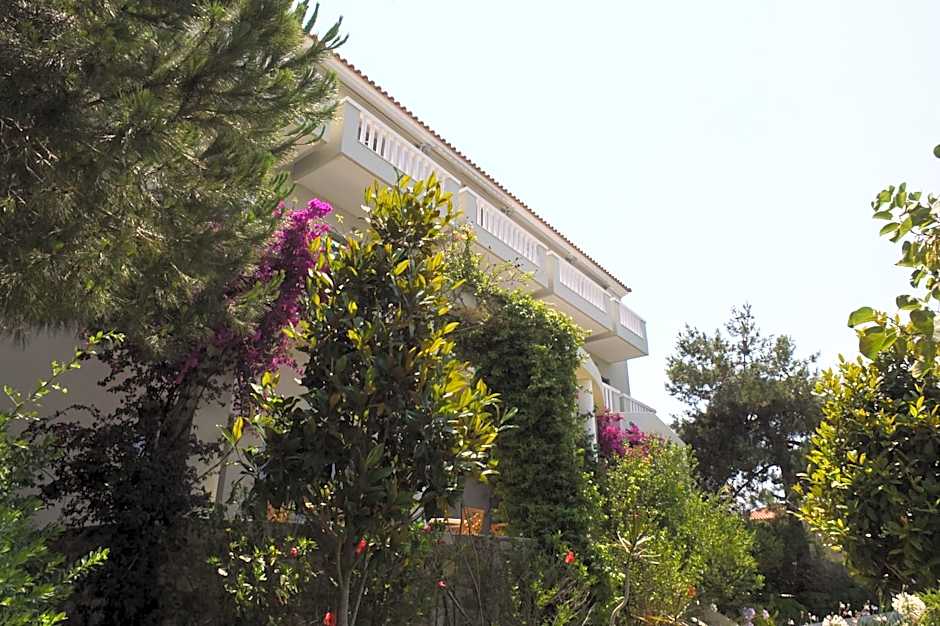 Orizontes View Hotel