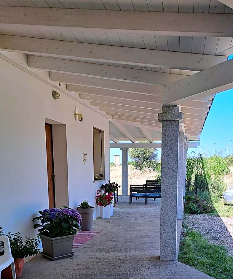 Alma Bed & Breakfast 15 minuti da Bosa e comodo parcheggio