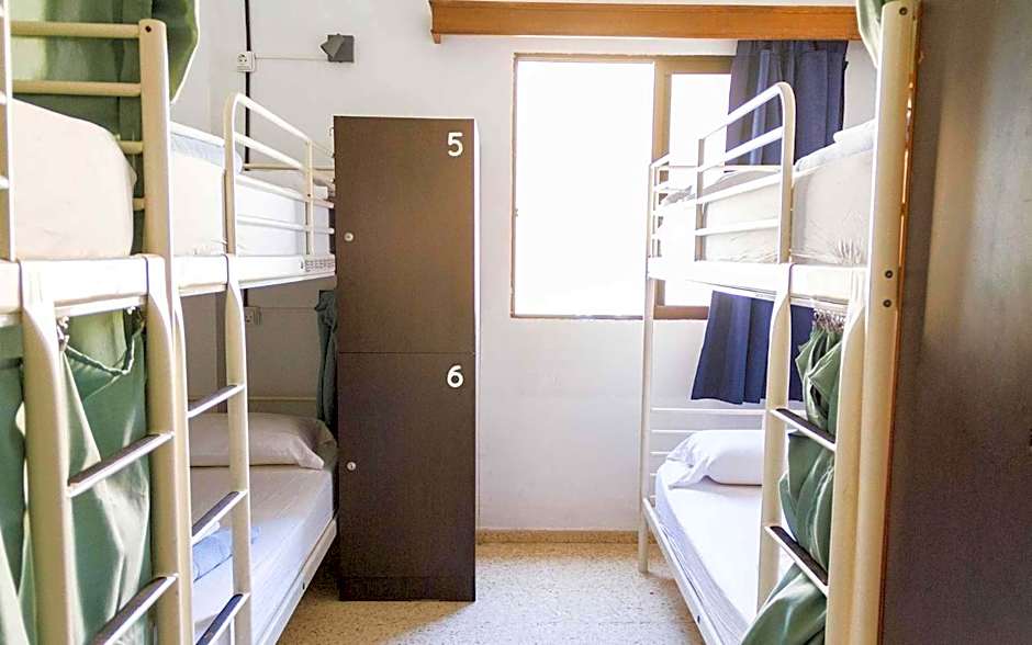 Casa Grande Surf Hostel