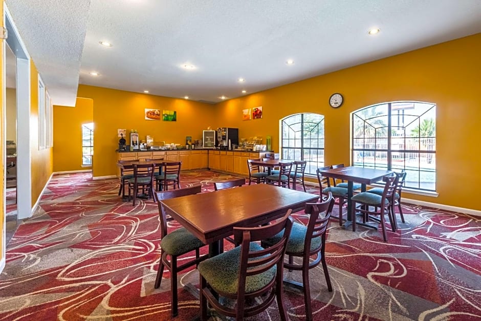 Quality Inn University Near Downtown