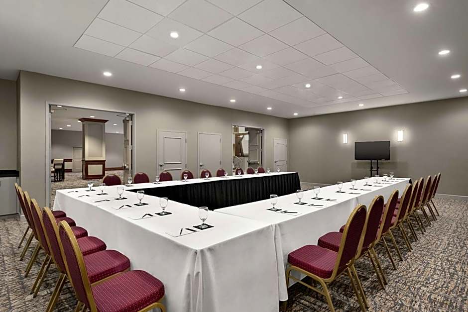 Embassy Suites By Hilton Hotel Cleveland-Rockside