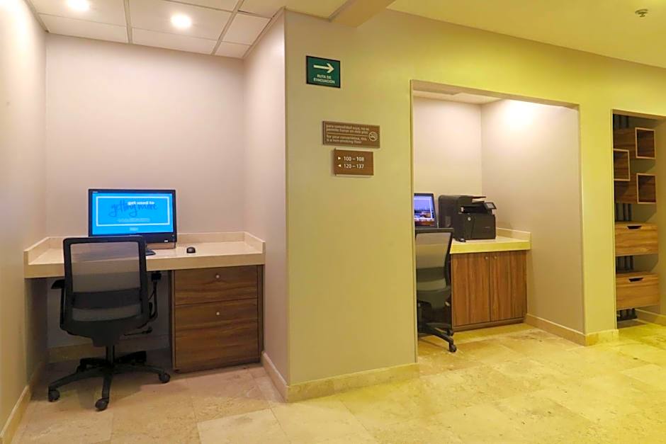 Hampton Inn By Hilton Chihuahua City
