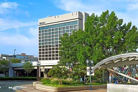 The Westin Crystal City Reagan National Airport