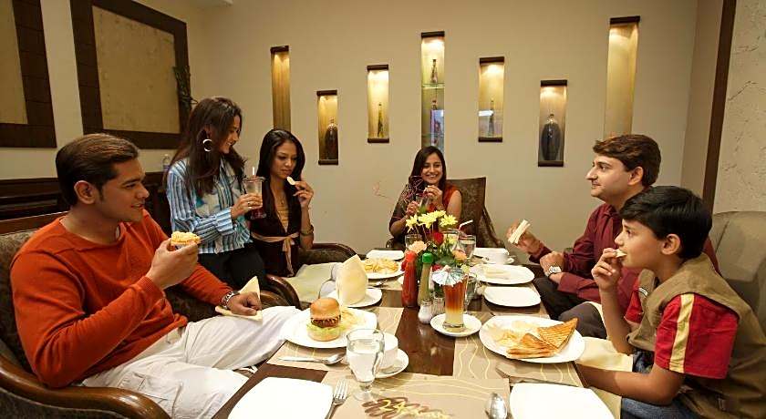 Express Towers Hotel