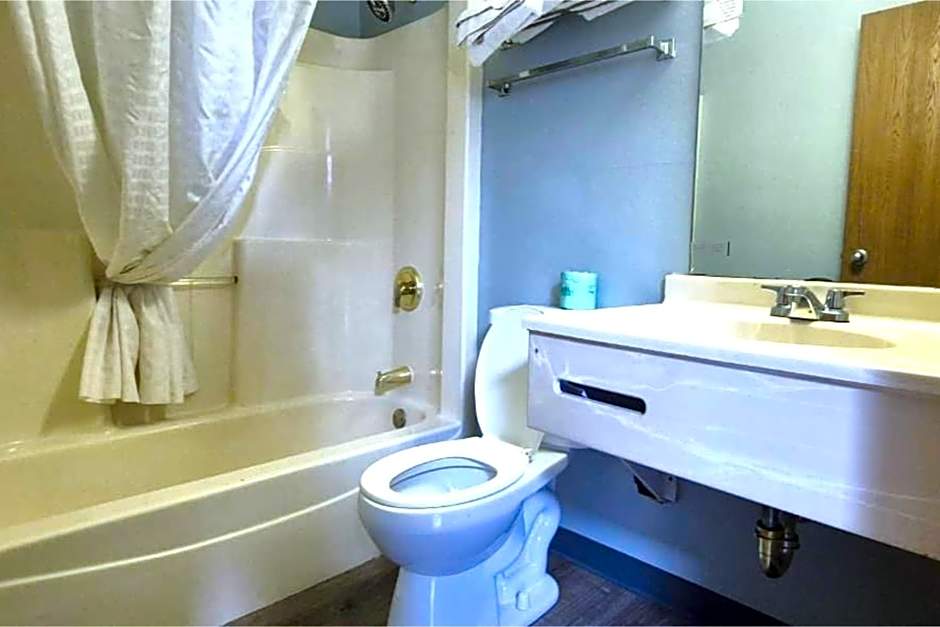 Kings Inn By OYO Calumet Park I-57