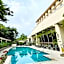 Mella Hotel Manila near NAIA Airport