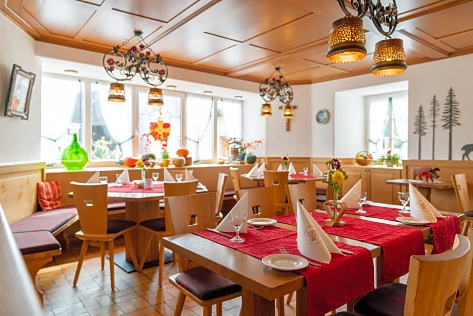 Gasthaus-Pension Zum Kreuz
