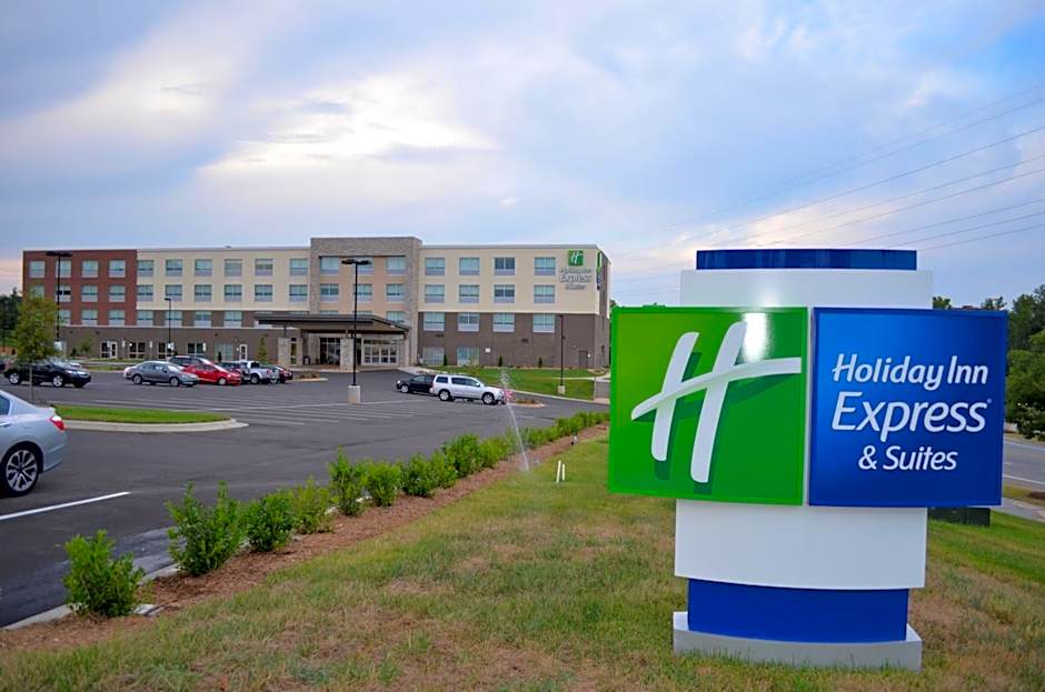 Holiday Inn Express & Suites Charlotte NE - University Area By IHG