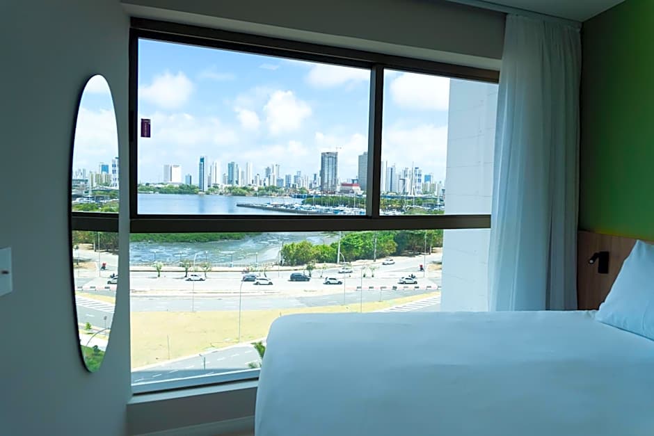 Roomo Transamerica Recife Parque do Cais