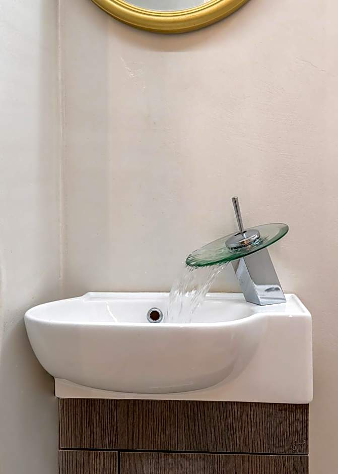 Vincenzo Harmony II- Rethymno old town