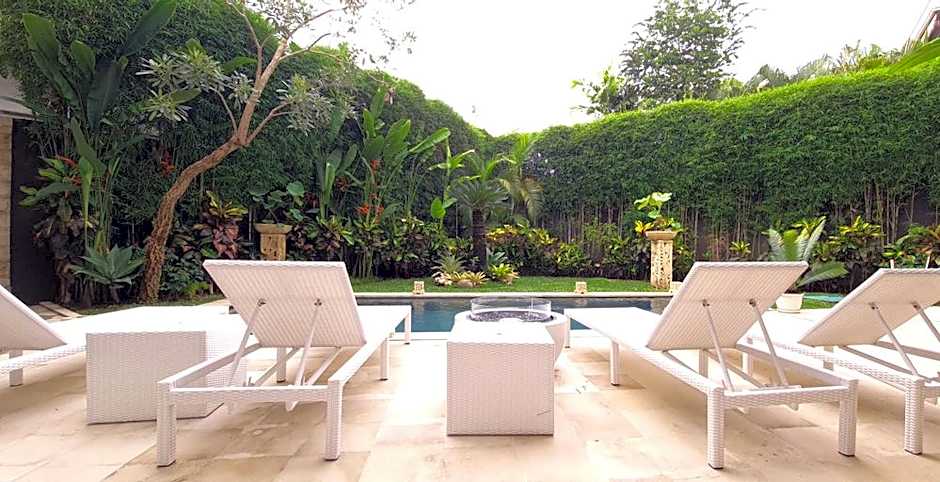 Villa Kusamakura Seminyak 