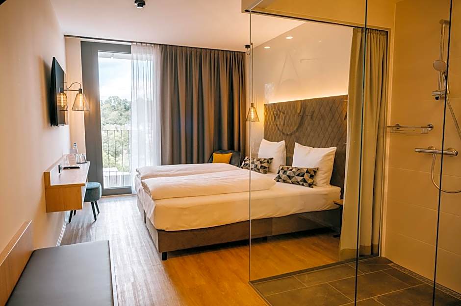 LOOM Hotel & Skybar
