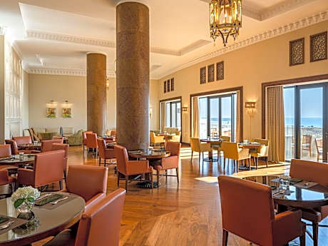 Prestige Suite with terrace and garden view