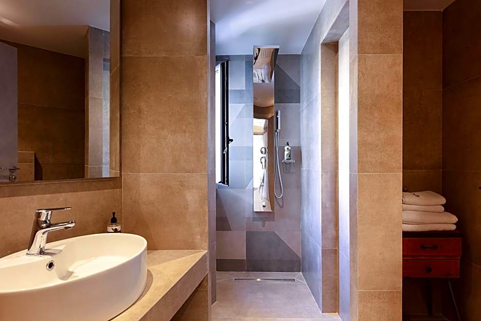 Lines Concept Accommodation