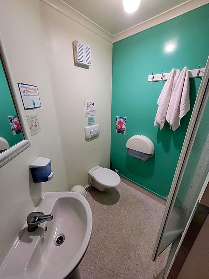 Pacific Coast Lodge and Backpackers