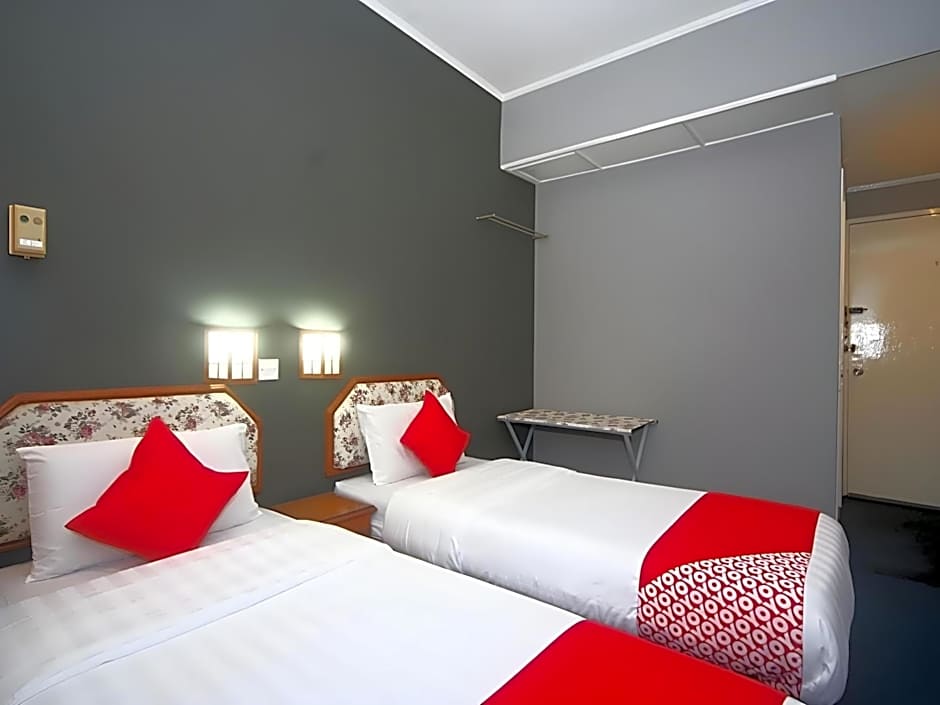 SUPER OYO 1026 Hotel Lutana