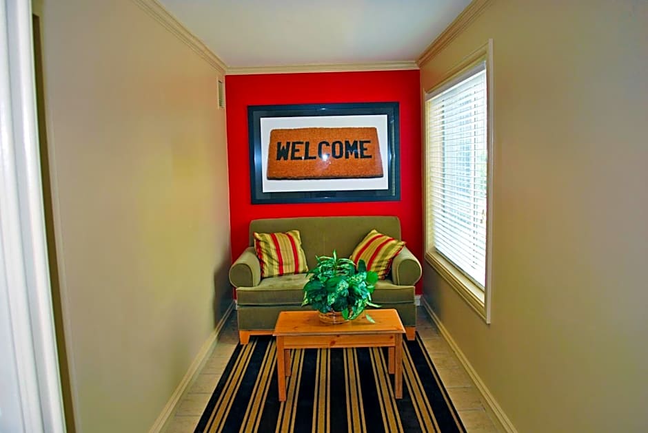 Extended Stay America Select Suites - St. Louis - Airport - Central