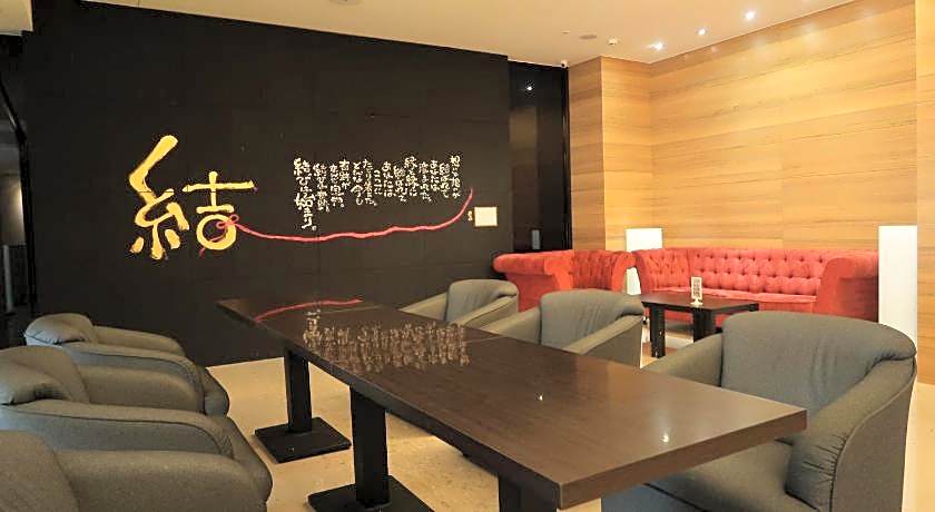 Amici Hotel Six Star Hostel