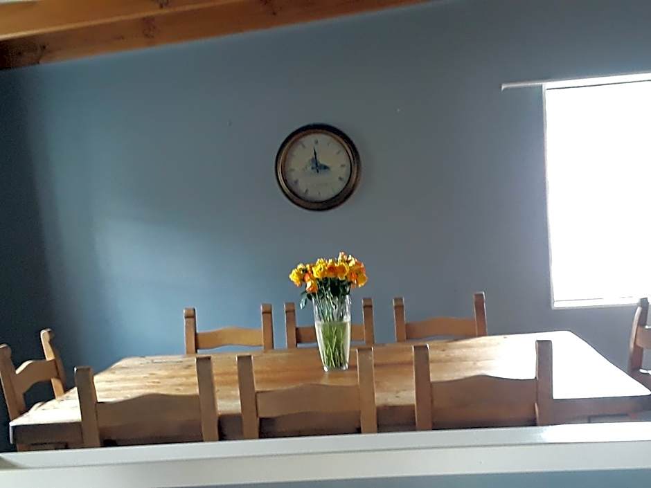 Lady Bowen Bed & Breakfast