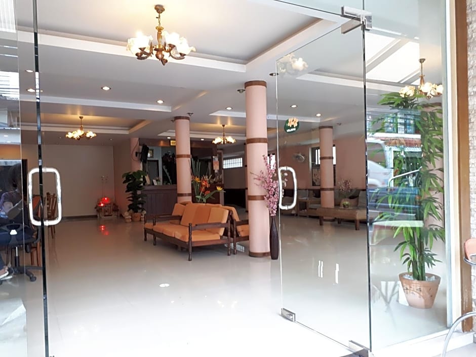 Nathon Residence Hotel