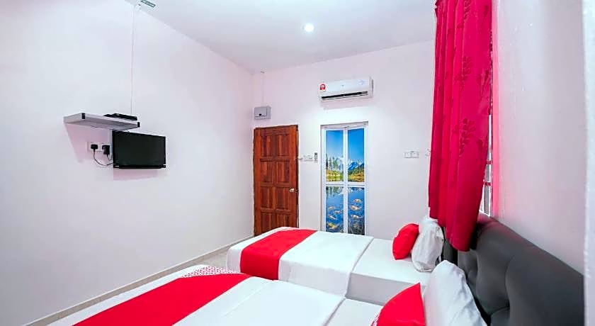 Super OYO 89348 Rg Motel