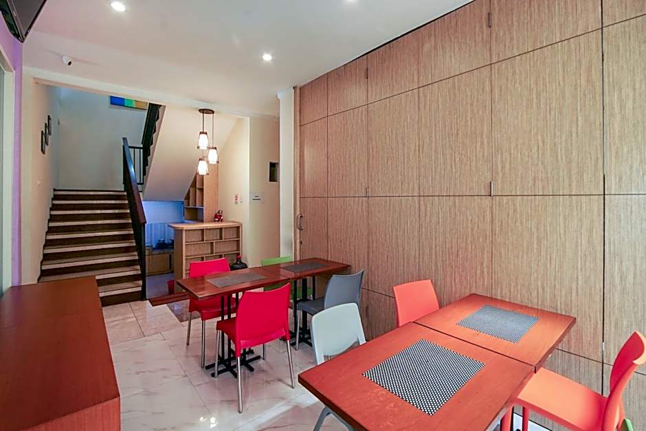 Sans Hotel FiFFa Pisang Kipas Malang