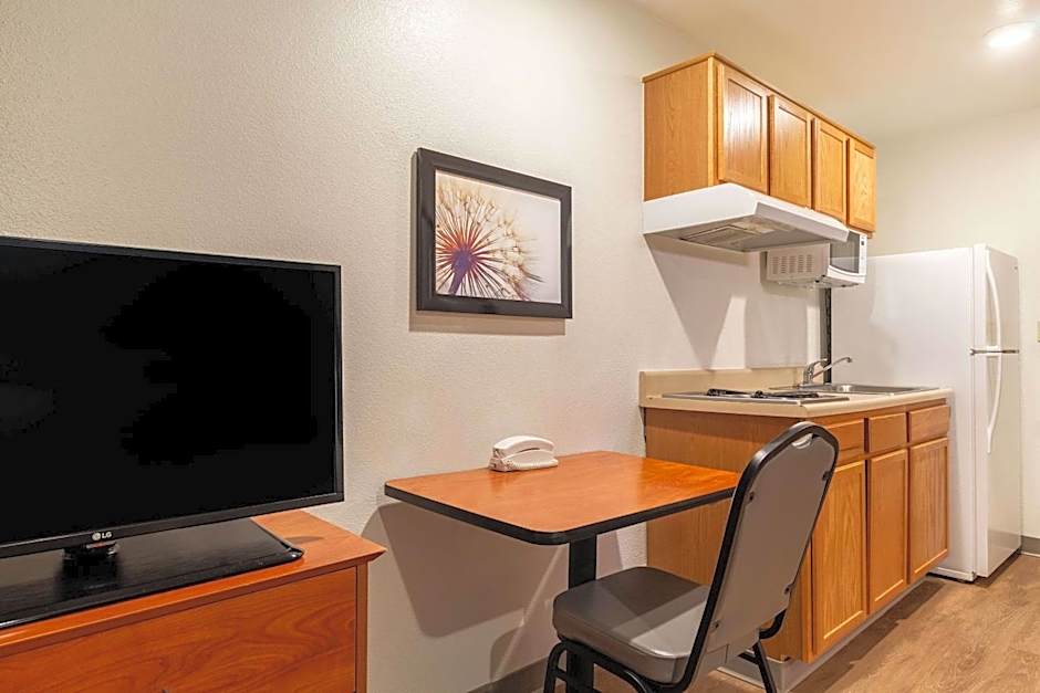 WoodSpring Suites Conroe