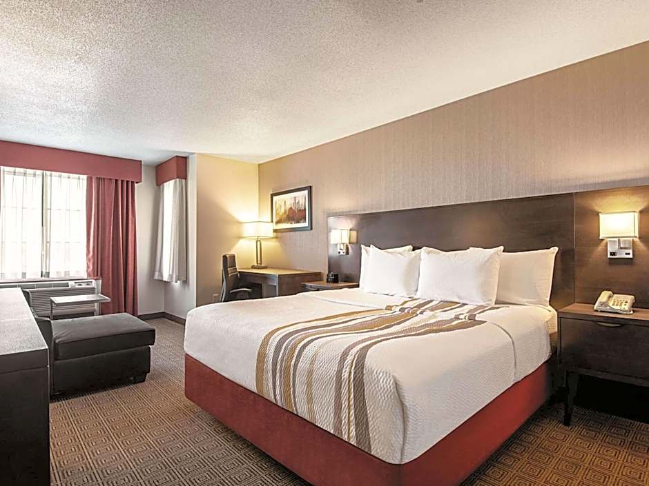 La Quinta Inn & Suites by Wyndham Vancouver Airport