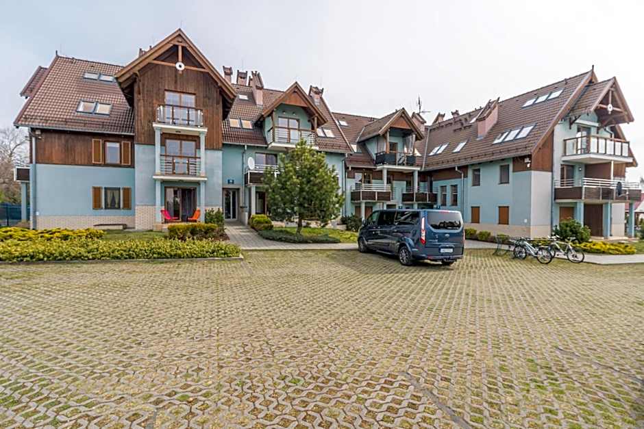 Apartamenty PIAMOLA Willa Turkusowa