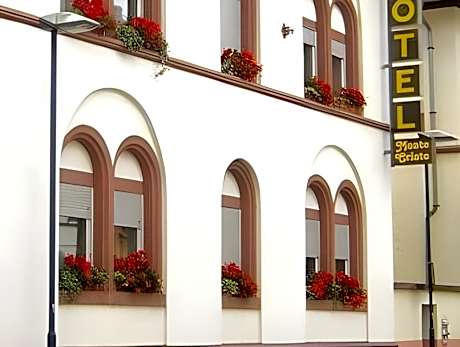 Hotel Monte Cristo