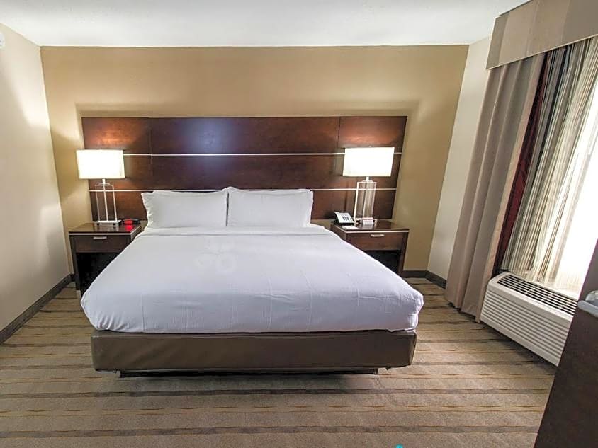 Holiday Inn Charlotte Airport by IHG