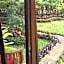 Aris Homestay and Warung Made