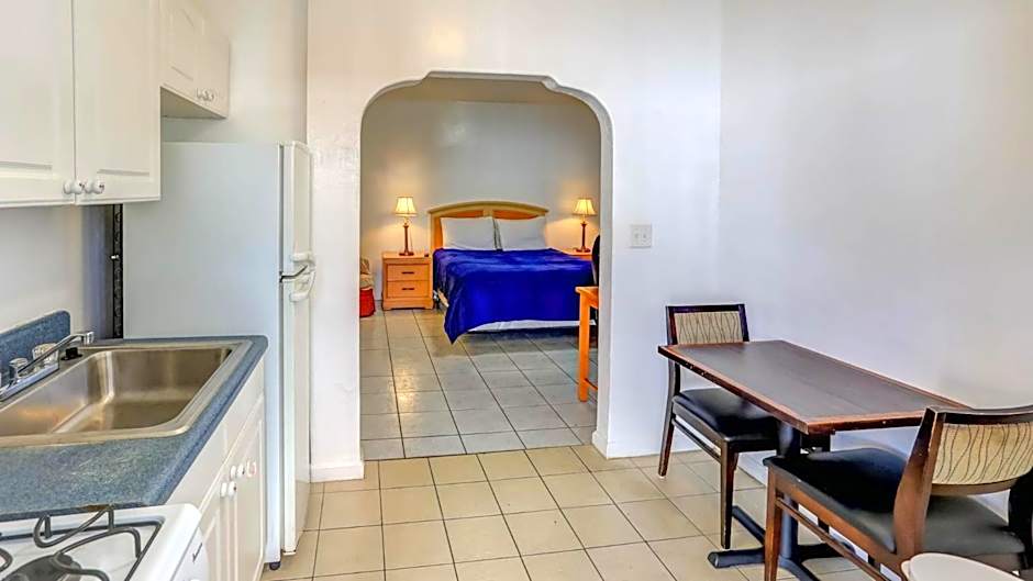 Richard's Motel Extended Stay