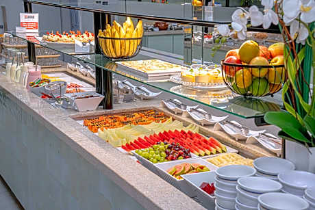 Hotel Plaza Camboriú