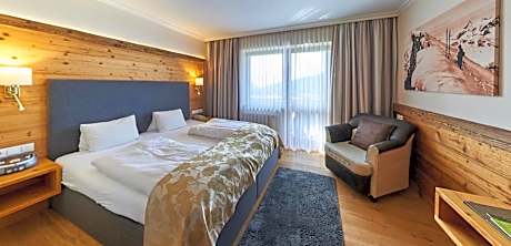 Double Room with Balcony (2 Adults + 1 Child)