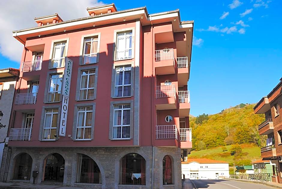 Los Acebos Cangas