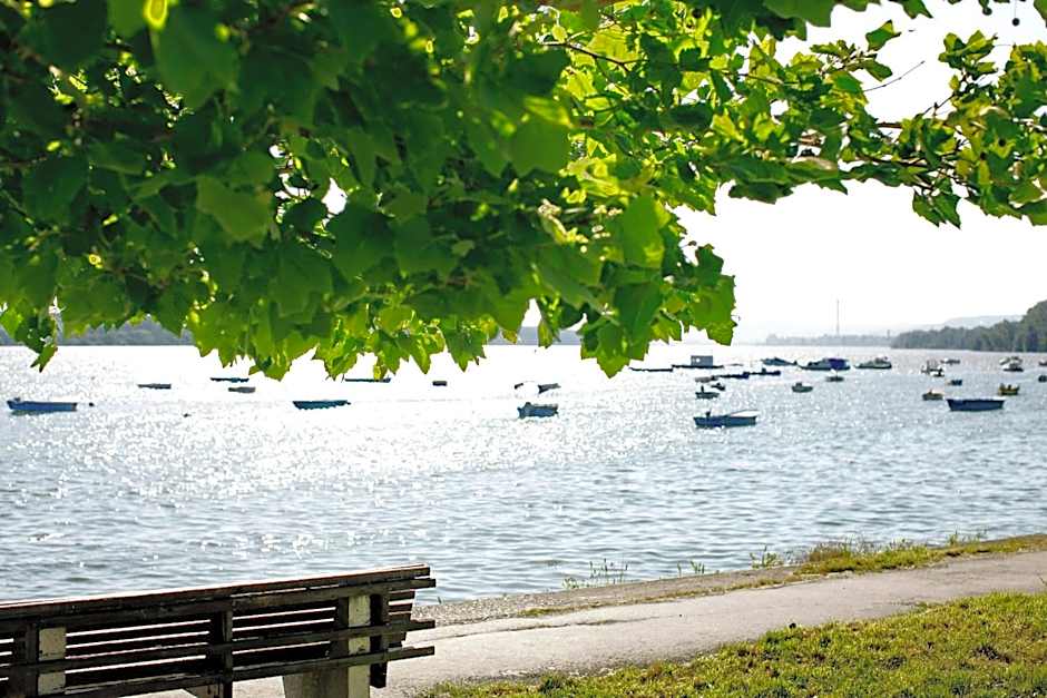 Side One Design Hotel Garni