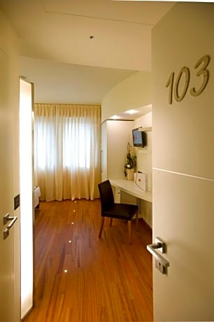 Double Room Single Use