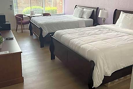 2 Queen Beds Non-Smoking