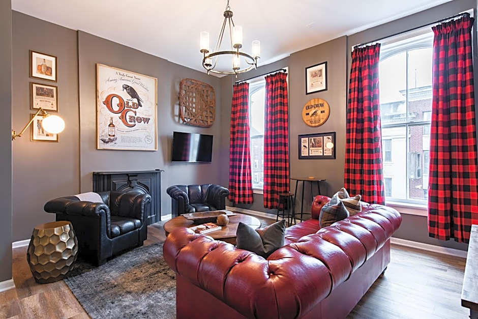 The Woodford Hotel