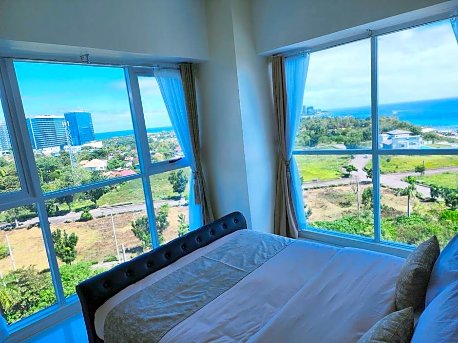 La Mirada Residences
