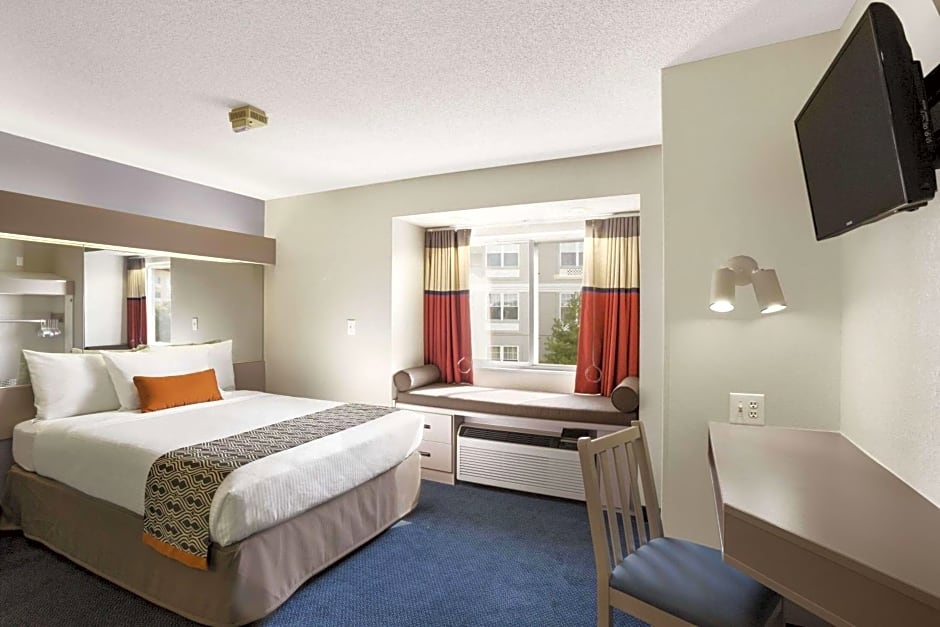 Microtel Inn By Wyndham Louisville East