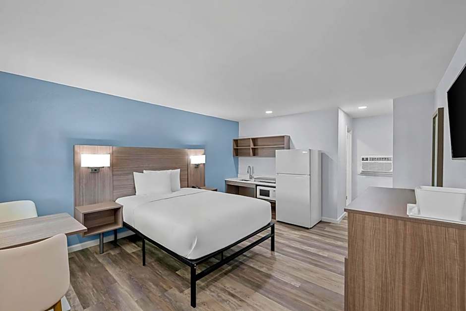 Suburban Studios Newport News - Hampton