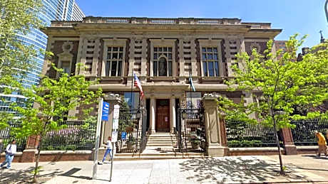 New Season Royals, Airport West