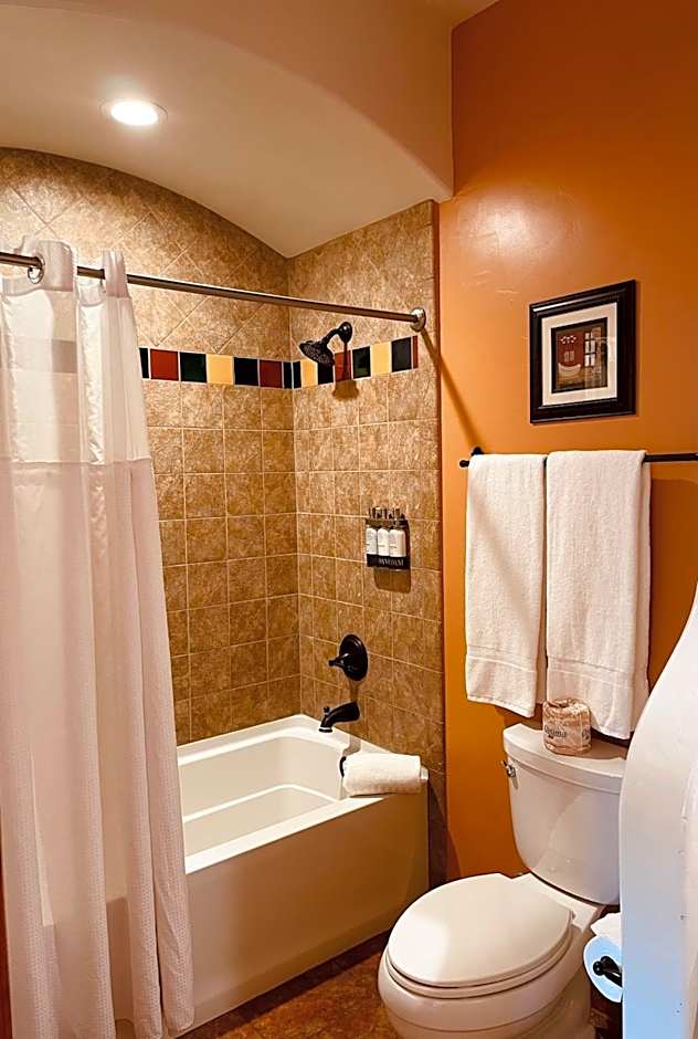 Los Arboles Hotel