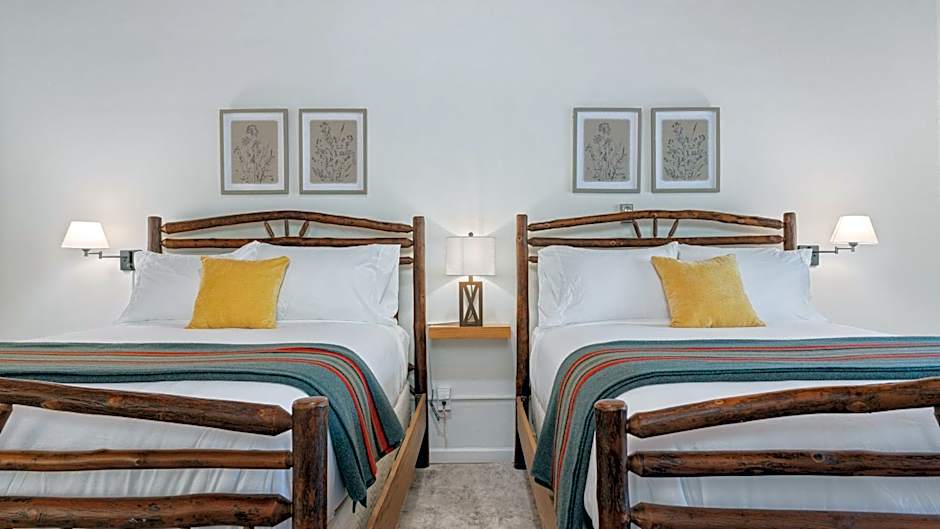 Suite Meadow @CN Lodge# 7