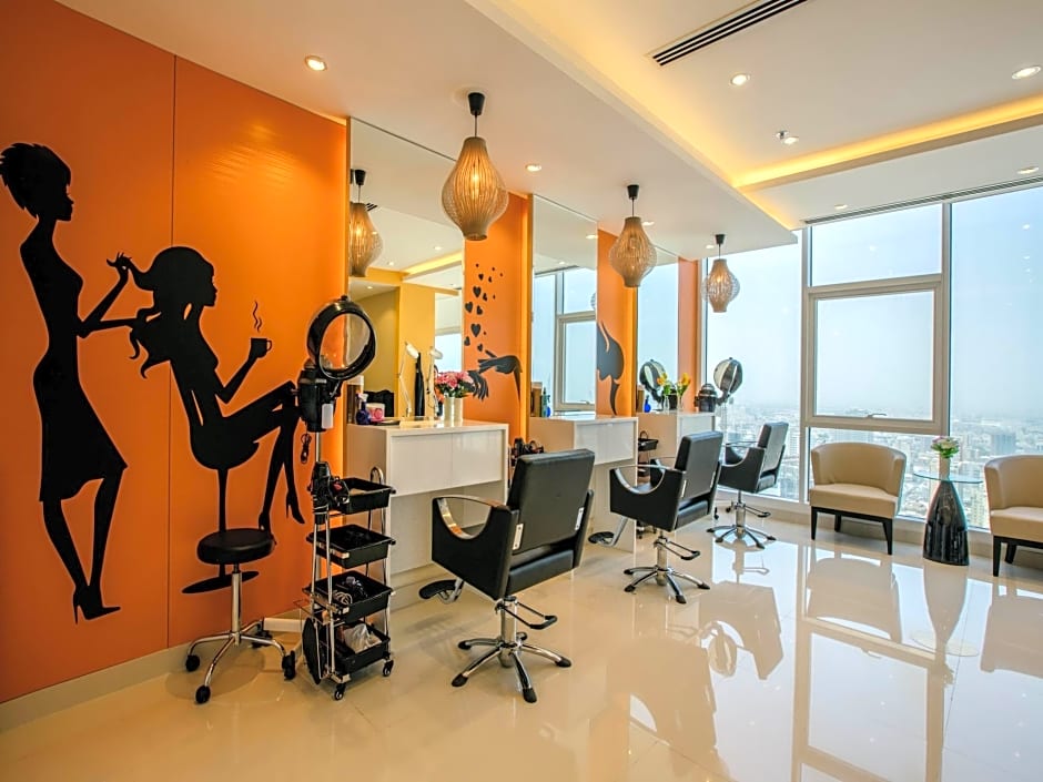 Orange Suites Hotel.